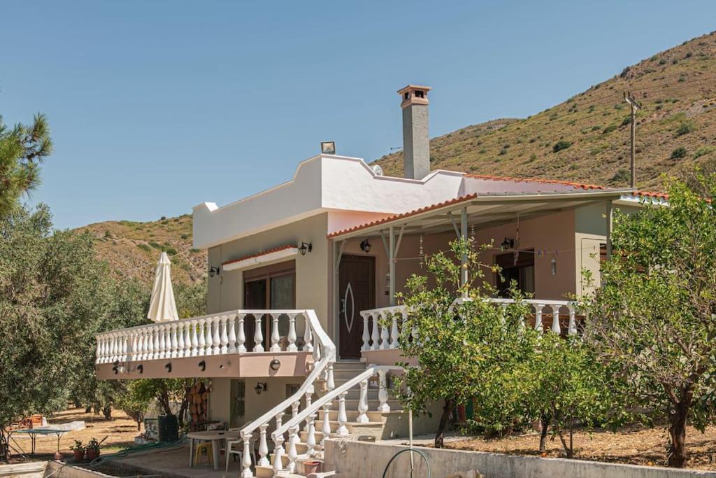 Villa Olive And Sea Mytilíni Exterior foto